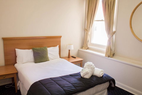 Gardners Inn Hotel - Accommodation QLD 25