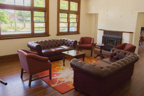 Gardners Inn Hotel - Accommodation QLD 10