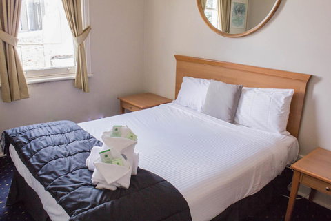 Gardners Inn Hotel - Accommodation QLD 30