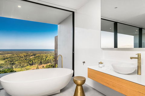 Sundays At Byron - Accommodation QLD 37