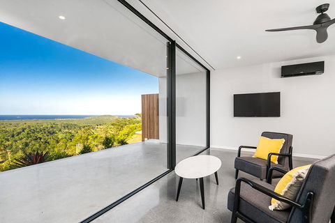 Sundays At Byron - Accommodation QLD 28