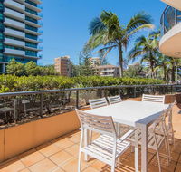Millennium 102 with pool in complex - Accommodation QLD