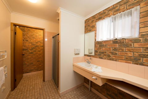 Hume Country Motor Inn - Accommodation QLD 28