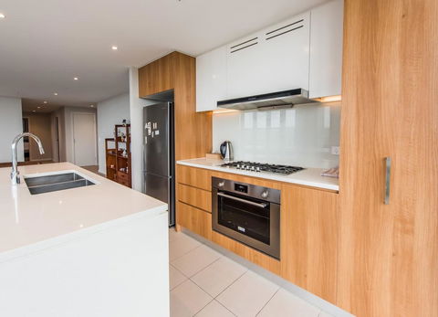 180Â° Water View Three Bedroom (wooden Furniture) - Accommodation QLD 31