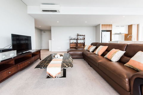 180Â° Water View Three Bedroom (wooden Furniture) - Accommodation QLD 26
