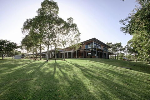 180Â° Water View Three Bedroom (wooden Furniture) - Accommodation QLD 13