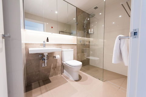 180Â° Water View Three Bedroom (wooden Furniture) - Accommodation QLD 27