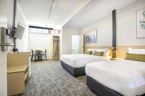 Nightcap At Hume Hotel - Accommodation QLD 3