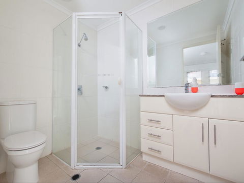 Seaspray Villa 5 - Accommodation QLD 5