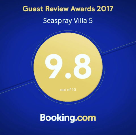 Seaspray Villa 5 - Accommodation QLD 1