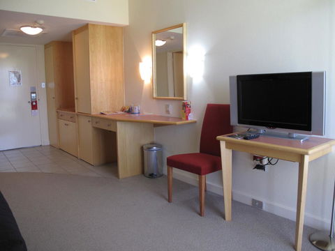 Crowne Plaza Alice Springs Lasseters, An IHG Hotel - Accommodation QLD 10
