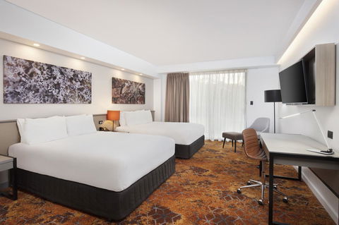 Crowne Plaza Alice Springs Lasseters, An IHG Hotel - Accommodation QLD 7