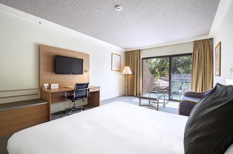 DoubleTree By Hilton Alice Springs - Accommodation QLD 43