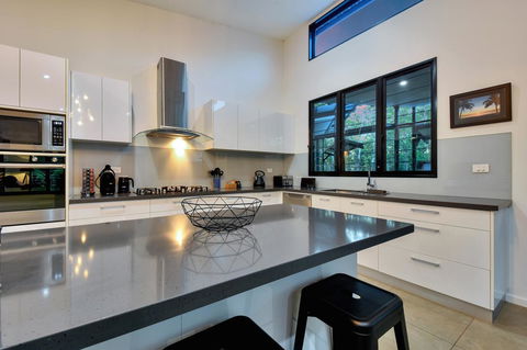 'Tropical Oasis - Darwin NT - Accommodation QLD 5