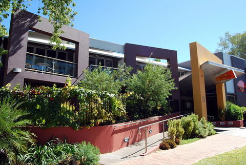 Stay At Alice Springs Hotel - Accommodation QLD 0