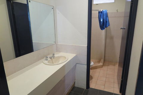 Jump Inn Alice Budget Accommodation - Accommodation QLD 7