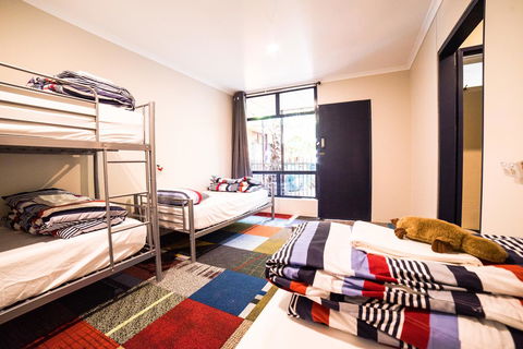 Jump Inn Alice Budget Accommodation - Accommodation QLD 41