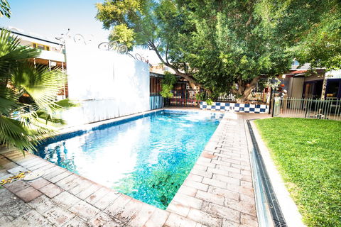 Jump Inn Alice Budget Accommodation - Accommodation QLD 1