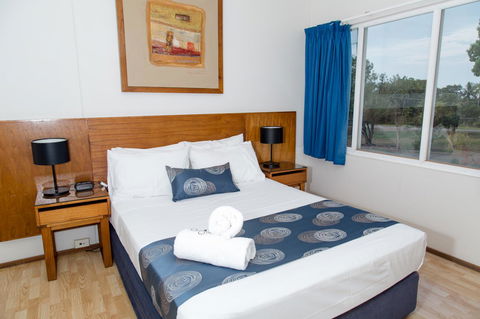 Cullen Bay Resorts - Accommodation QLD 1