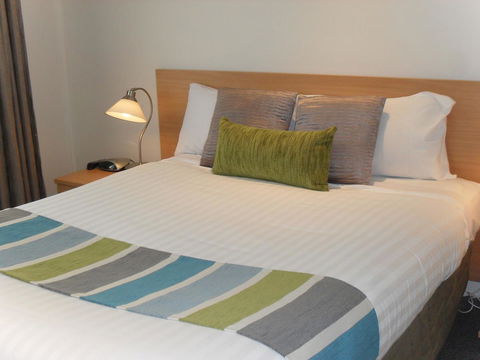 Beaches Serviced Apartments - Accommodation QLD 8