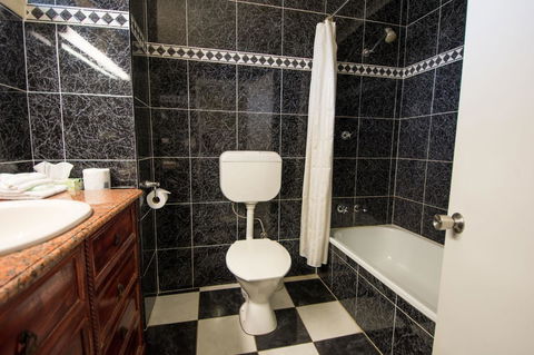 Elkira Court Motel - Accommodation QLD 15