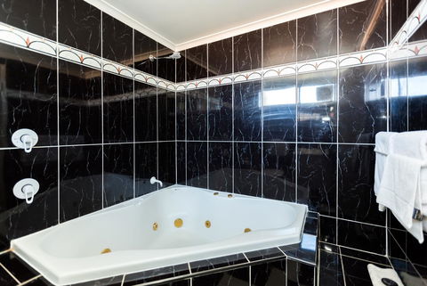 Elkira Court Motel - Accommodation QLD 26