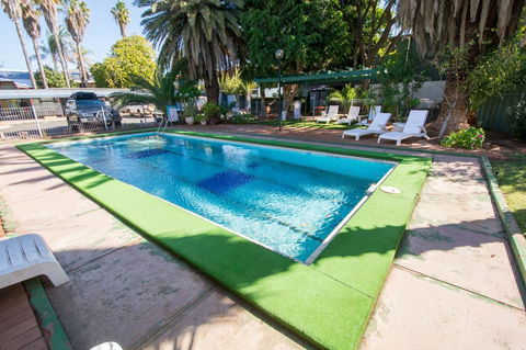 Elkira Court Motel - Accommodation QLD 3