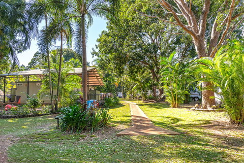 Oasis Tourist Park - Accommodation QLD 23