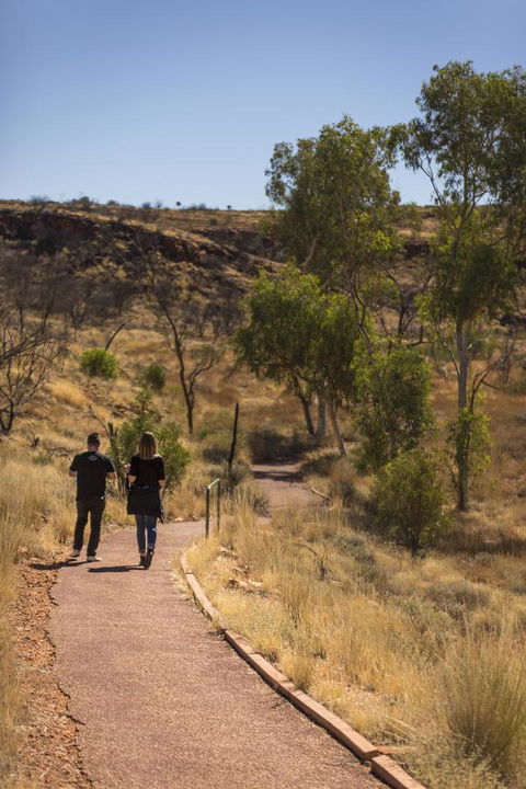 Discovery Resorts - Kings Canyon - Accommodation QLD 16