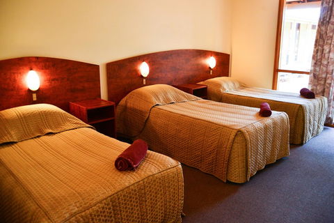 Erldunda Desert Oaks Resort - Accommodation QLD 23