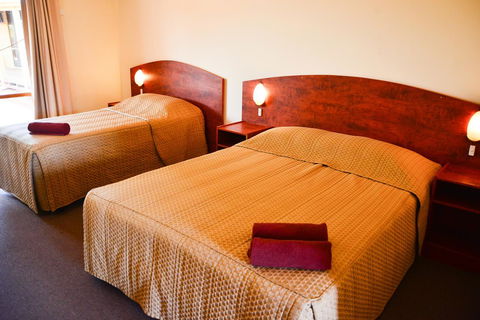 Erldunda Desert Oaks Resort - Accommodation QLD 33