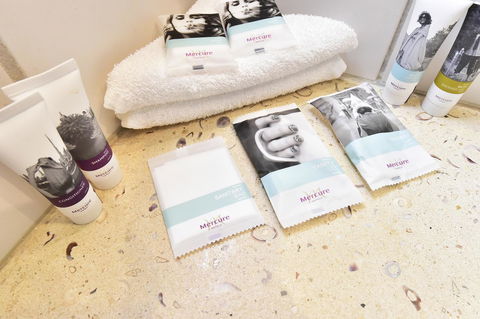 Mercure Alice Springs Resort - Accommodation QLD 4