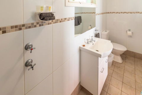 Glen Helen Lodge - Accommodation QLD 22