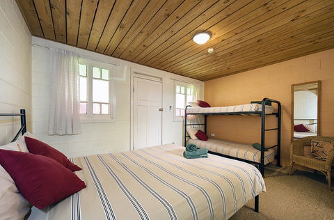 Glen Helen Lodge - Accommodation QLD 11