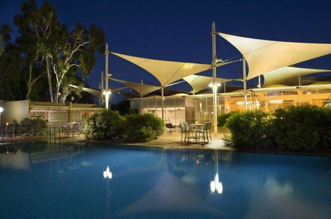 Sails In The Desert - Accommodation QLD 2