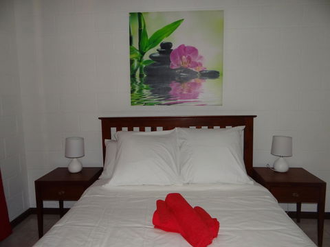 DARWIN'S SHADY ACRES RETREAT - Accommodation QLD 34