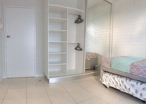 Cozy Room For A Great Stay In Darwin - Excellent Location - Accommodation QLD 5