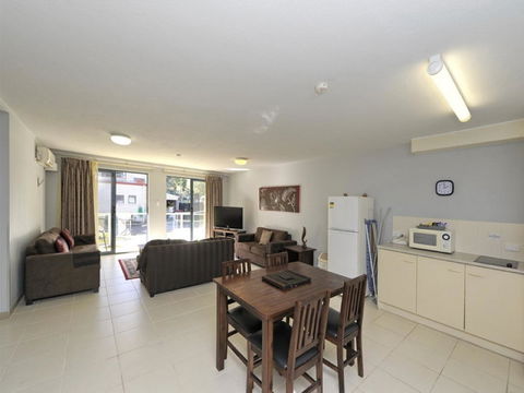 Nelson Bay Breeze - Accommodation QLD 8