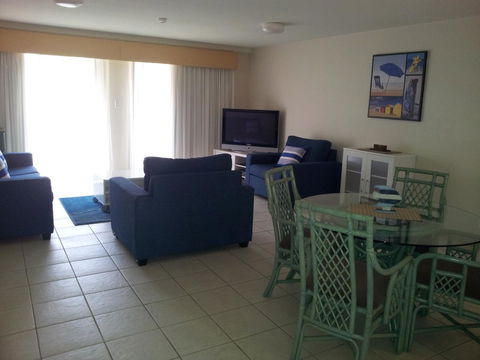 Nelson Bay Breeze - Accommodation QLD 29