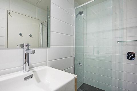 Mantra MacArthur Hotel - Accommodation QLD 19