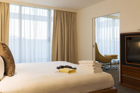 Novotel Canberra - Accommodation QLD 40
