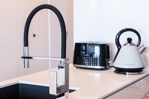 Highgate Executive Apartment City Walk Canberra - Accommodation QLD 7