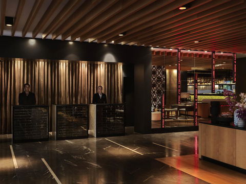 QT Canberra - Accommodation QLD 25