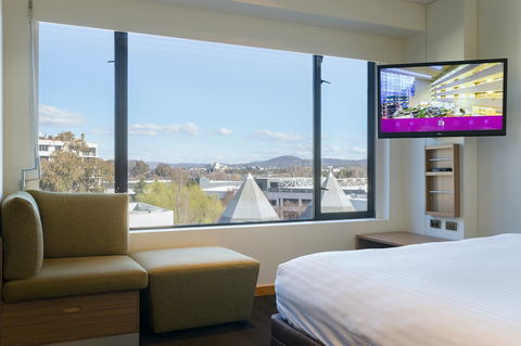 Crowne Plaza Canberra, An IHG Hotel - Accommodation QLD 19