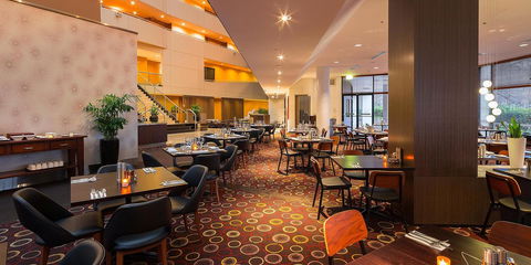 Crowne Plaza Canberra, An IHG Hotel - Accommodation QLD 4