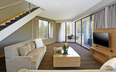 Crowne Plaza Canberra, An IHG Hotel - Accommodation QLD 38