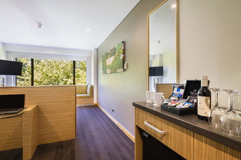 Crowne Plaza Canberra, An IHG Hotel - Accommodation QLD 42