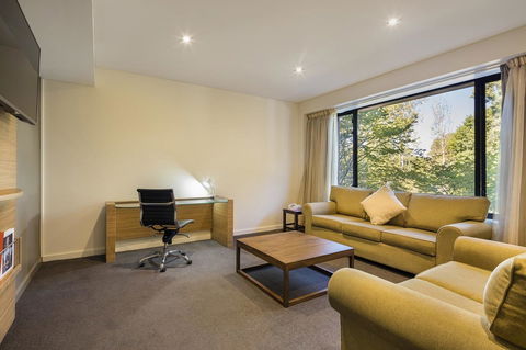 Crowne Plaza Canberra, An IHG Hotel - Accommodation QLD 37