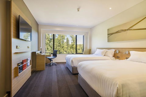 Crowne Plaza Canberra, An IHG Hotel - Accommodation QLD 32