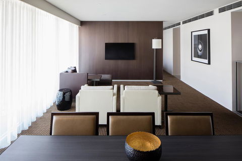 Hotel Realm - Accommodation QLD 16